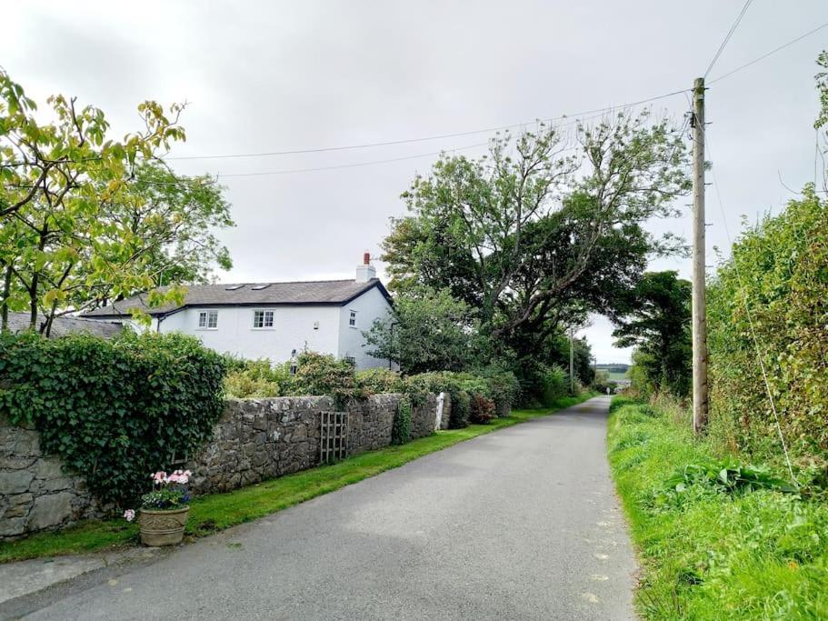 Rhos Y Bel Cottage Angelsey Llangadwaladr  Buitenkant foto