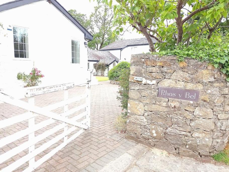 Rhos Y Bel Cottage Angelsey Llangadwaladr  Buitenkant foto